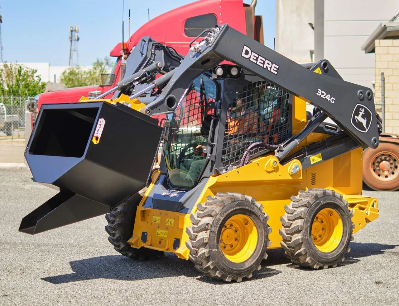 Himac 0.50m3 Skid Steer Concrete Kibble Bucket - Image 2