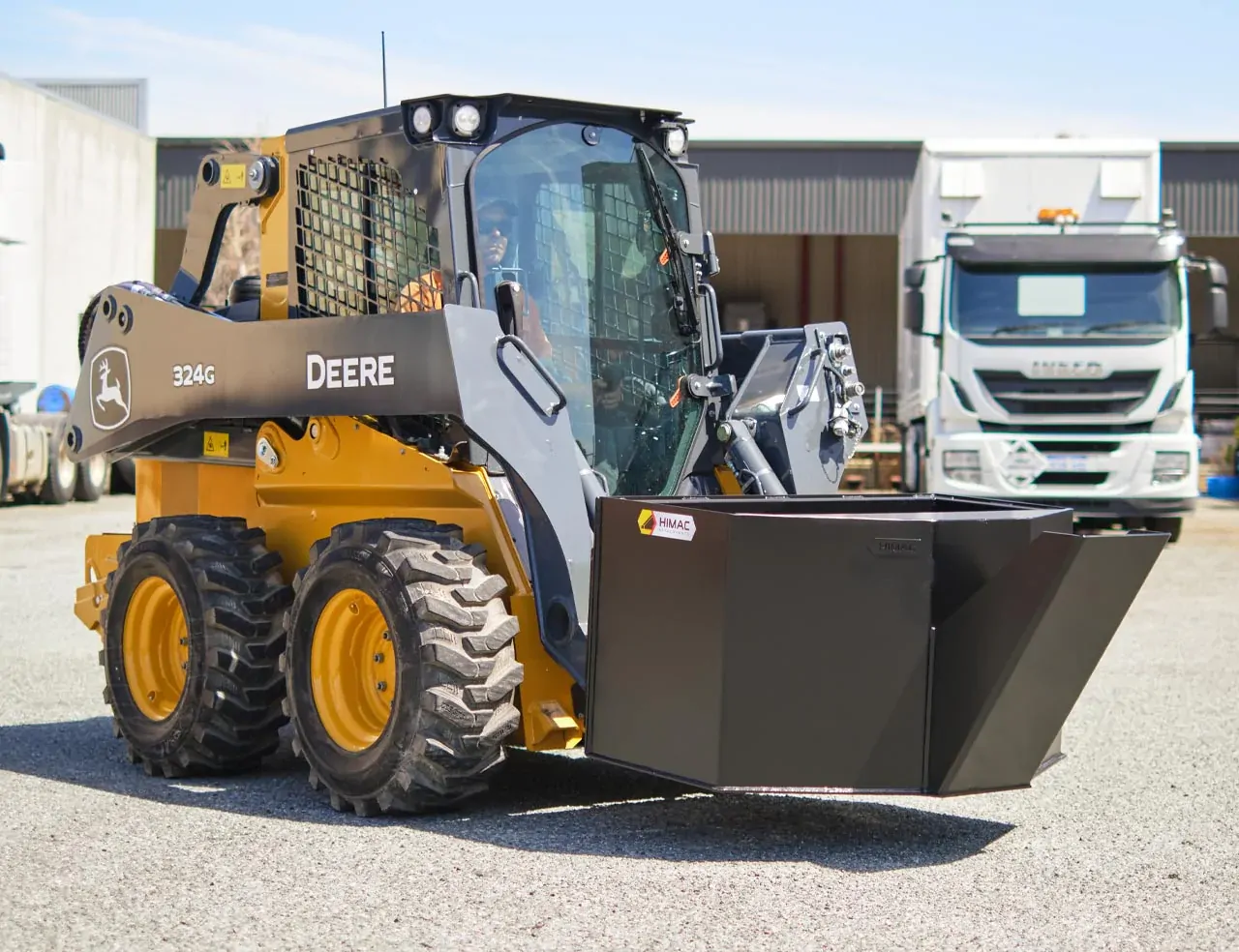 Himac 0.50m3 Skid Steer Concrete Kibble Bucket - Image 3
