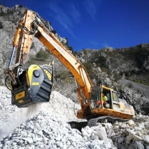 MB Crusher BF135.8 Jaw Crusher Bucket – 20-28t Excavator Attachment